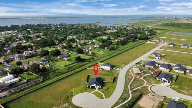 3306 Creekside Court, Texas City, TX 77590