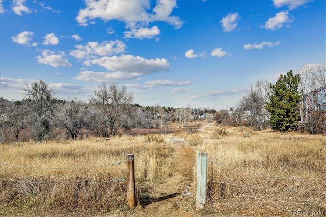 17693 E Loyola Drive E, Aurora, CO 80013