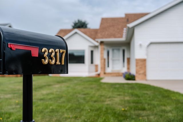 3317 Westmoor Drive, Moorhead, MN 56560