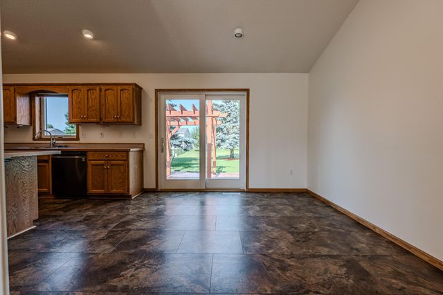 3317 Westmoor Drive, Moorhead, MN 56560