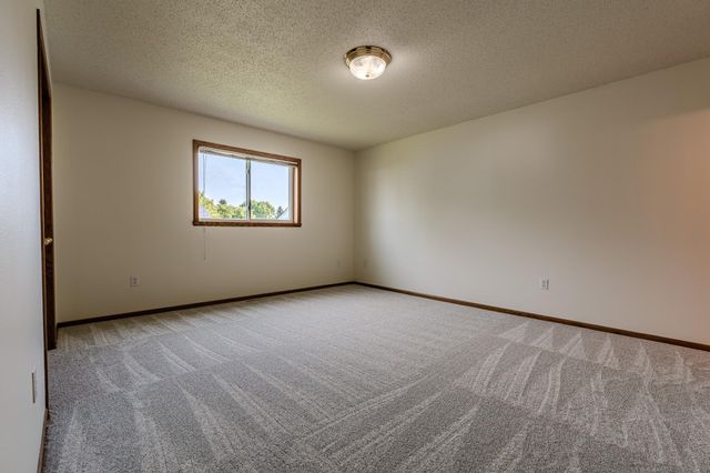 3317 Westmoor Drive, Moorhead, MN 56560
