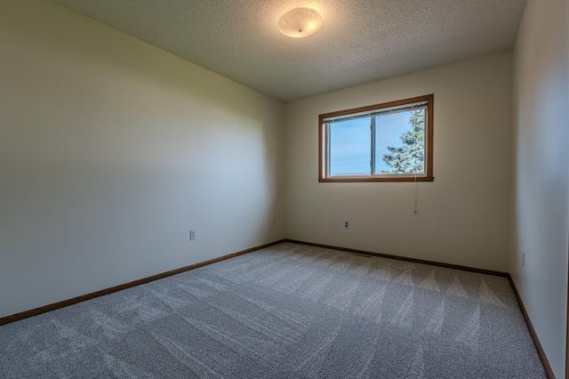 3317 Westmoor Drive, Moorhead, MN 56560