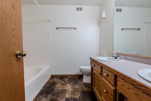 3317 Westmoor Drive, Moorhead, MN 56560
