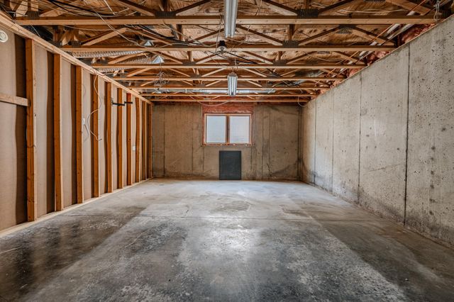 3317 Westmoor Drive, Moorhead, MN 56560