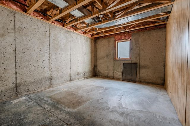 3317 Westmoor Drive, Moorhead, MN 56560