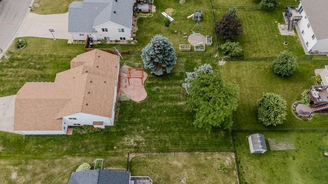 3317 Westmoor Drive, Moorhead, MN 56560