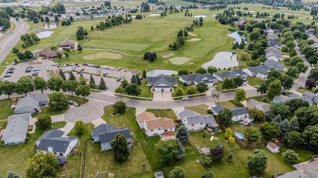 3317 Westmoor Drive, Moorhead, MN 56560