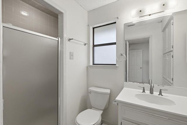 205 Sunshine DR, Georgetown, TX 78628