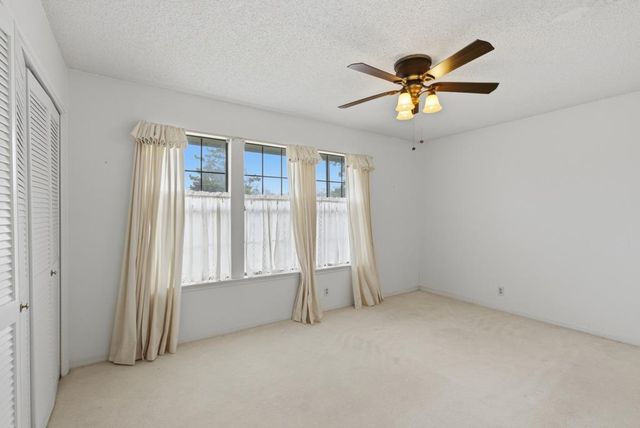 205 Sunshine DR, Georgetown, TX 78628