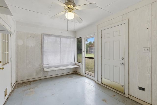 205 Sunshine DR, Georgetown, TX 78628