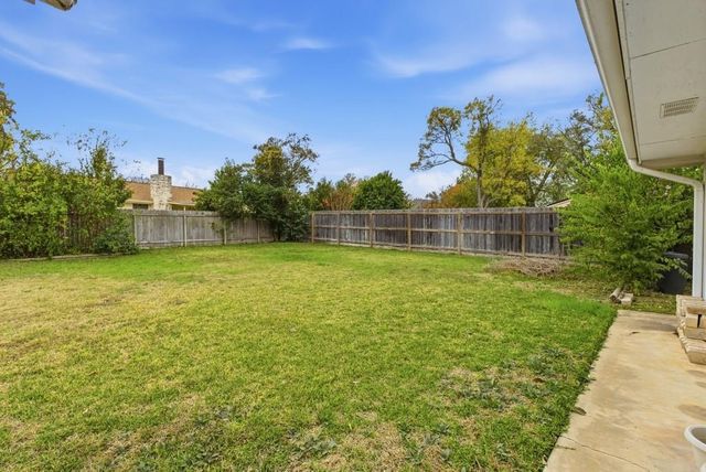 205 Sunshine DR, Georgetown, TX 78628