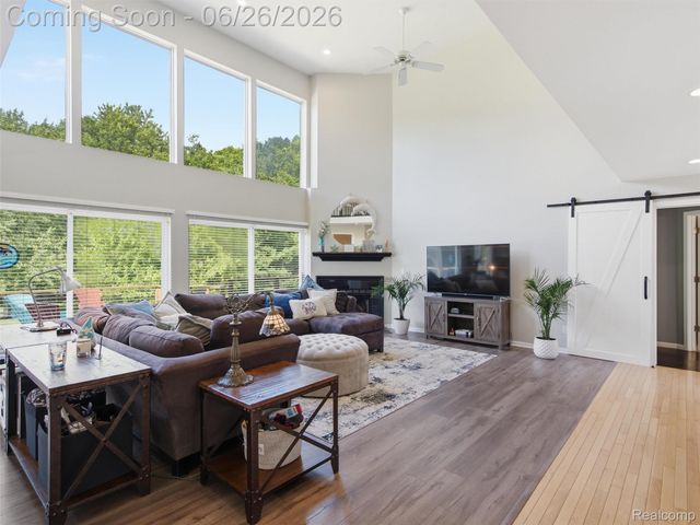 4974 Menominee Lane, Independence Charter Township, MI 48348