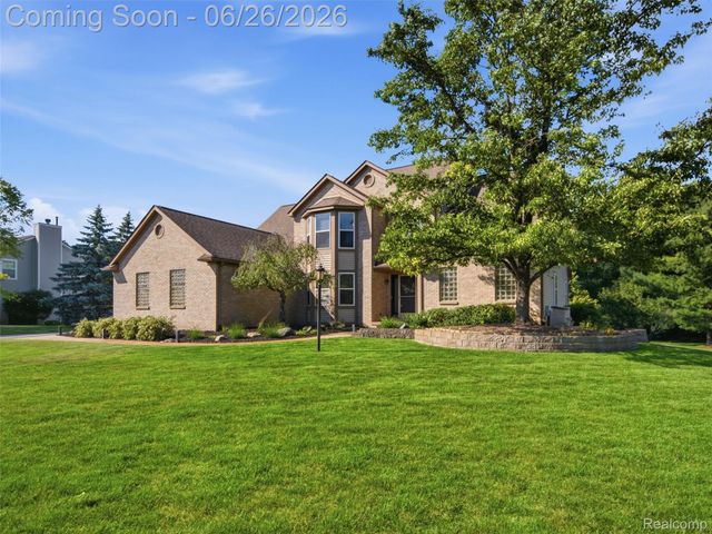 4974 Menominee Lane, Independence Charter Township, MI 48348