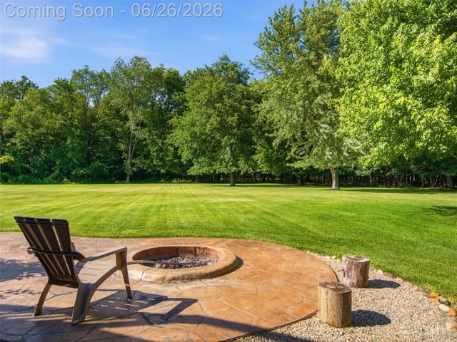 4974 Menominee Lane, Independence Charter Township, MI 48348