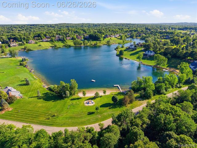 4974 Menominee Lane, Independence Charter Township, MI 48348