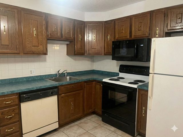 141 Essex St B4, Saugus, MA 01906