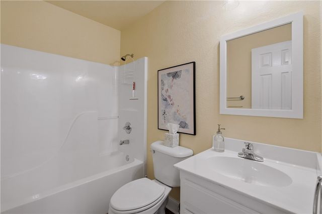 16 Bromyard Lane, Bella Vista, AR 72714
