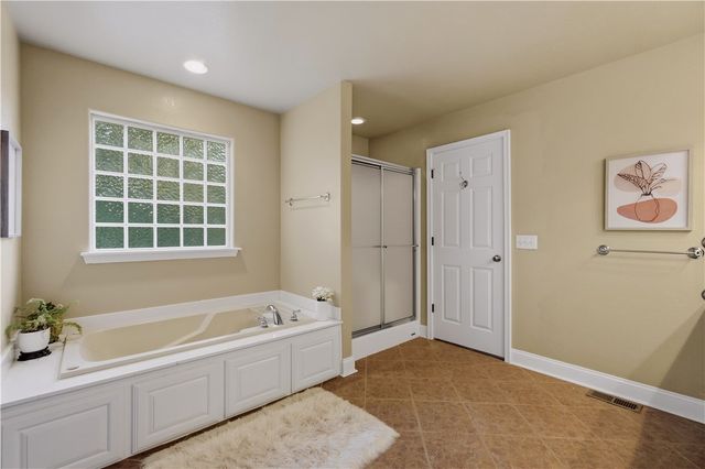 16 Bromyard Lane, Bella Vista, AR 72714