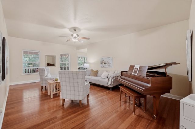 16 Bromyard Lane, Bella Vista, AR 72714