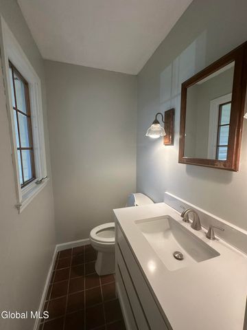 25 Kling Terrace, Voorheesville, NY 12186