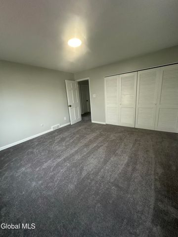 25 Kling Terrace, Voorheesville, NY 12186