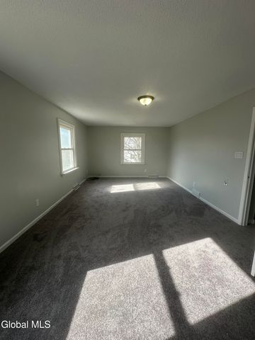 25 Kling Terrace, Voorheesville, NY 12186