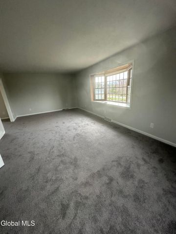 25 Kling Terrace, Voorheesville, NY 12186