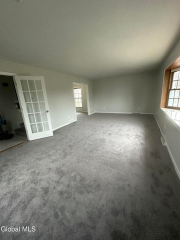 25 Kling Terrace, Voorheesville, NY 12186