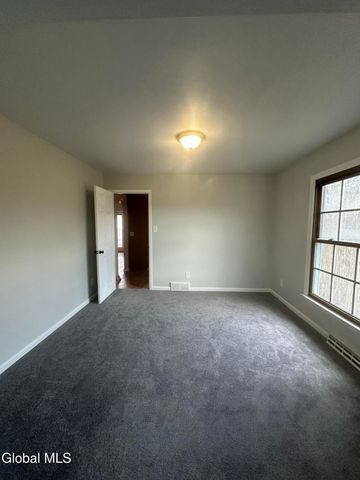 25 Kling Terrace, Voorheesville, NY 12186