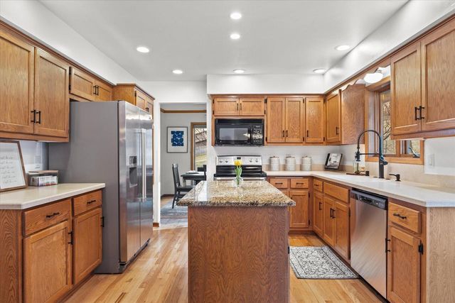 N6119 Willow CIRCLE, Sullivan, WI 53178