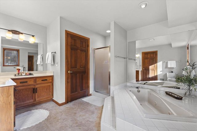 N6119 Willow CIRCLE, Sullivan, WI 53178