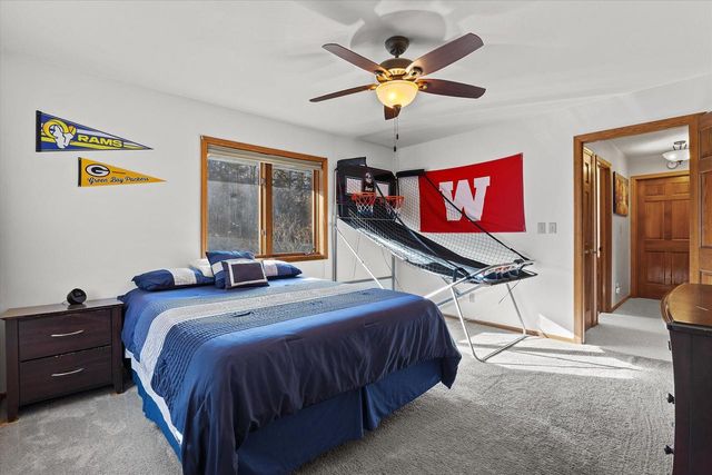 N6119 Willow CIRCLE, Sullivan, WI 53178