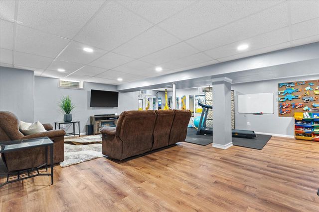 N6119 Willow CIRCLE, Sullivan, WI 53178