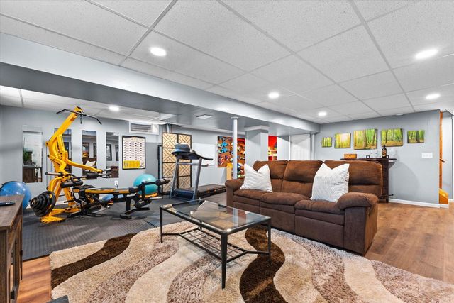 N6119 Willow CIRCLE, Sullivan, WI 53178