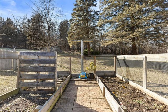 N6119 Willow CIRCLE, Sullivan, WI 53178