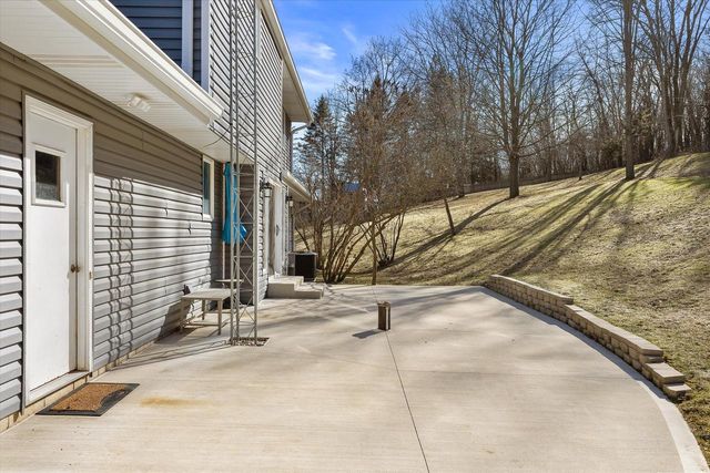 N6119 Willow CIRCLE, Sullivan, WI 53178