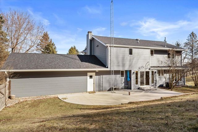 N6119 Willow CIRCLE, Sullivan, WI 53178