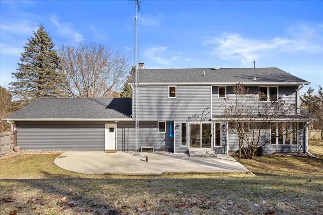 N6119 Willow CIRCLE, Sullivan, WI 53178