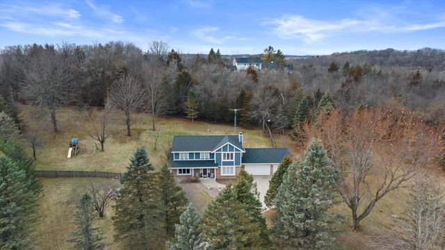 N6119 Willow CIRCLE, Sullivan, WI 53178