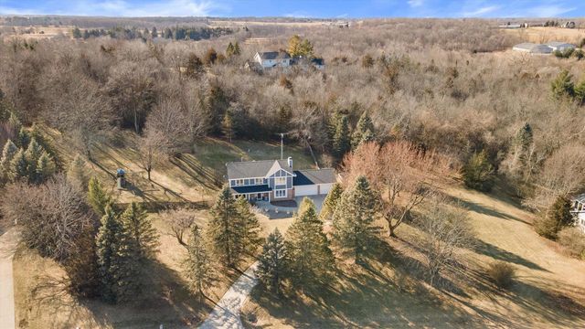 N6119 Willow CIRCLE, Sullivan, WI 53178