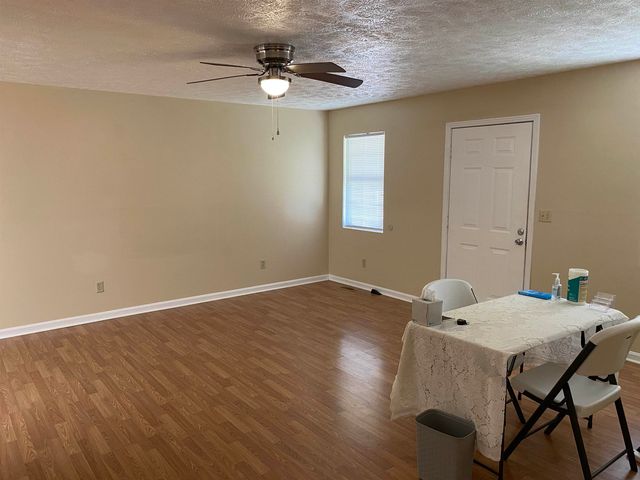 141 HIDEAWAY SQ, Selmer, TN 38375
