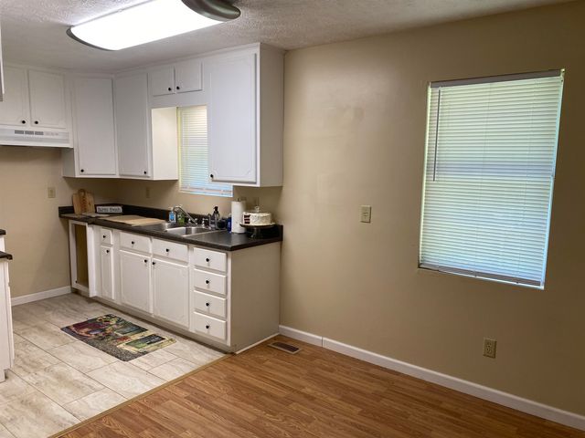 141 HIDEAWAY SQ, Selmer, TN 38375