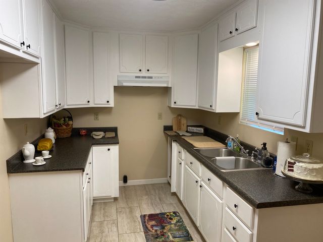 141 HIDEAWAY SQ, Selmer, TN 38375