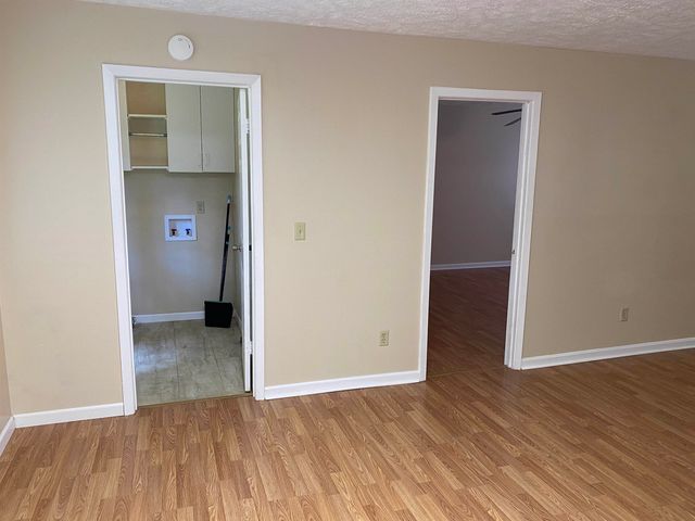 141 HIDEAWAY SQ, Selmer, TN 38375