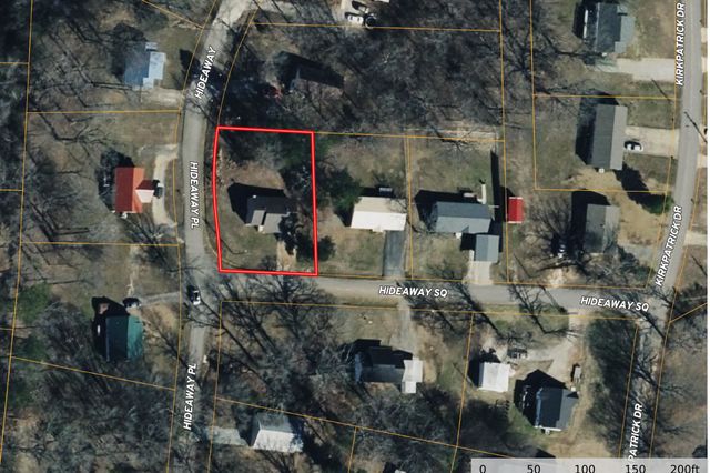 141 HIDEAWAY SQ, Selmer, TN 38375