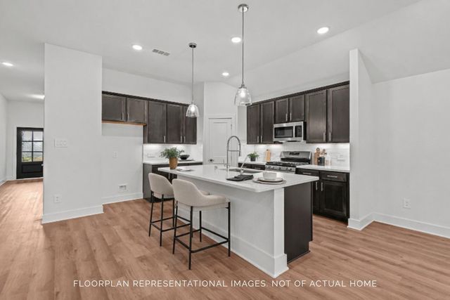 1085 Garnet Star Drive, La Marque, TX 77568