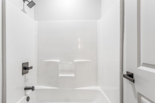 1127 W Morgan Street, Denison, TX 75020