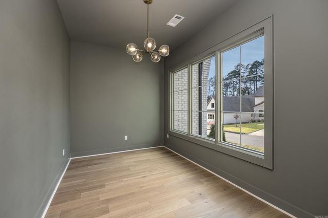 33 Mereville Place, Little Rock, AR 72223