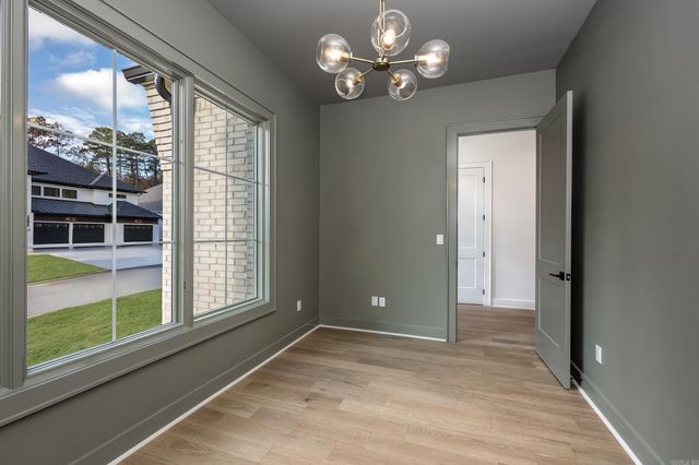 33 Mereville Place, Little Rock, AR 72223