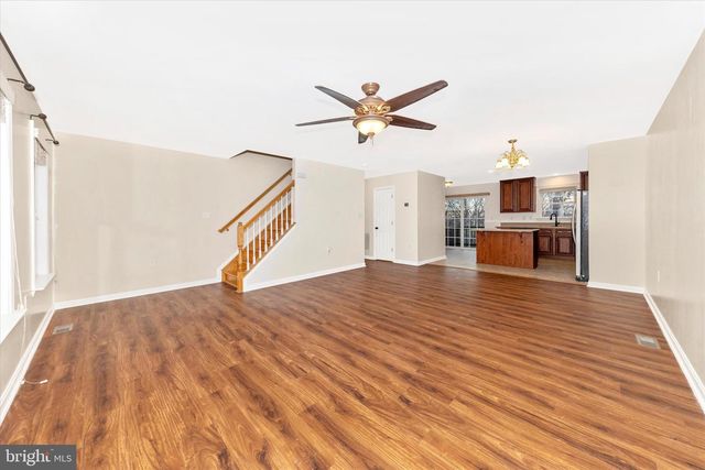 52 TEAGUE LN, Martinsburg, WV 25404